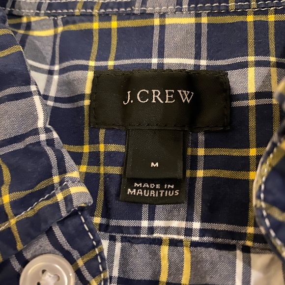 J.C crew long sleeve button down shirt. - Picture 2 of 3